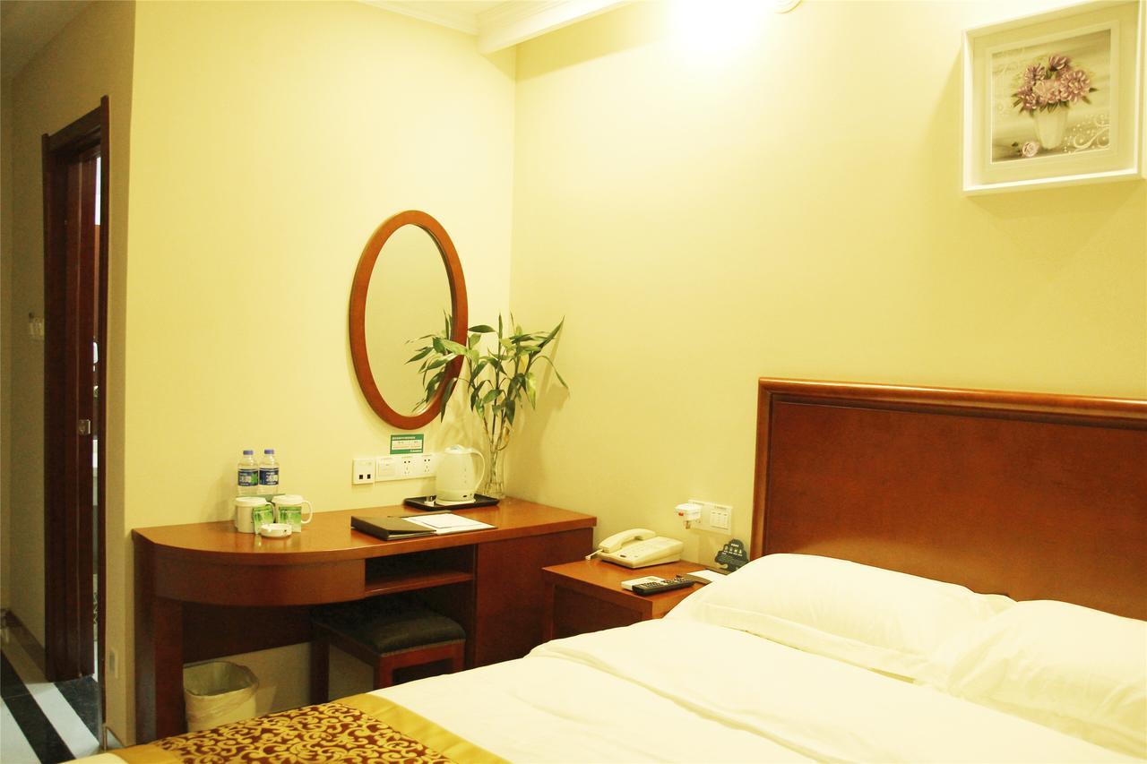 Greentree Inn Liaoning Dalian Development Zone Jinma Road Pedestrian Street Express Hotel Dış mekan fotoğraf
